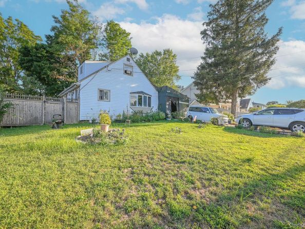 12 Garnet Drive, Brentwood NY 11717