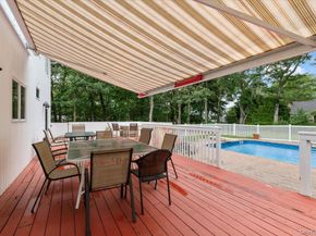 10 Sandalwood Court, Hampton Bays NY 11946