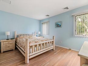 10 Sandalwood Court, Hampton Bays NY 11946