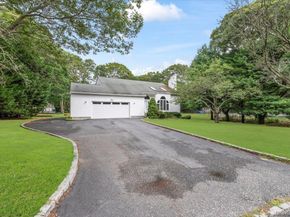 10 Sandalwood Court, Hampton Bays NY 11946