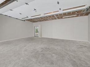 10 Sandalwood Court, Hampton Bays NY 11946