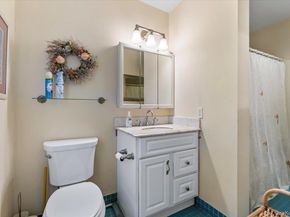 10 Sandalwood Court, Hampton Bays NY 11946