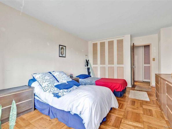 66-36 Yellowstone Boulevard 10A, Forest Hills NY 11375