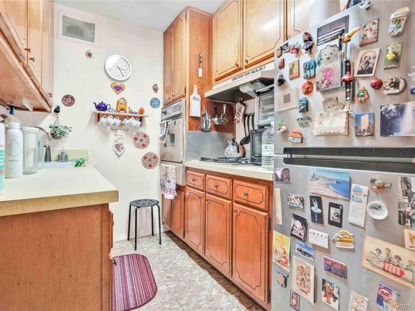 66-36 Yellowstone Boulevard 10A, Forest Hills NY 11375