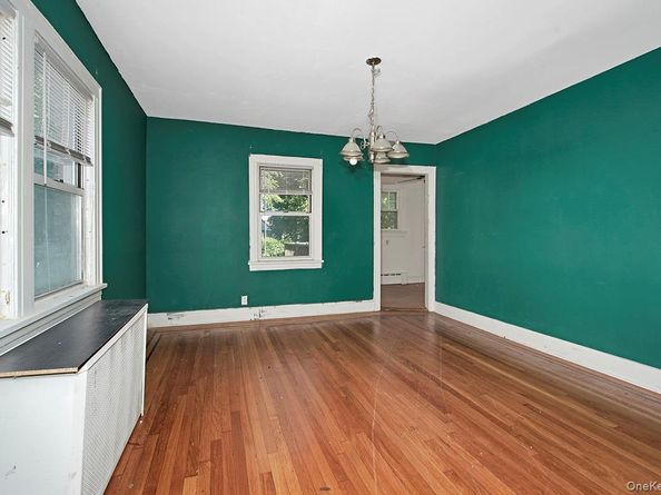 232 Chatterton Parkway, White Plains NY 10606