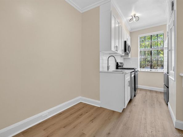 2 Westchester Avenue 3Q, White Plains NY 10601