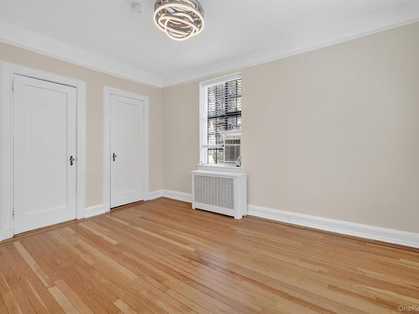 2 Westchester Avenue 3Q, White Plains NY 10601
