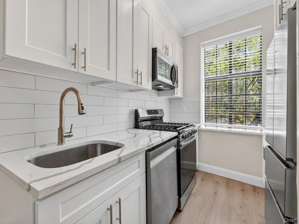 2 Westchester Avenue 3Q, White Plains NY 10601