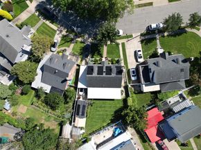 14 Plymouth Street, New Hyde Park NY 11040