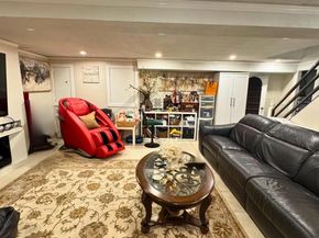 14 Plymouth Street, New Hyde Park NY 11040