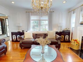 14 Plymouth Street, New Hyde Park NY 11040