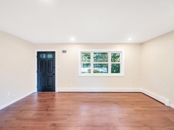 28 Beacon Street, Shirley NY 11967