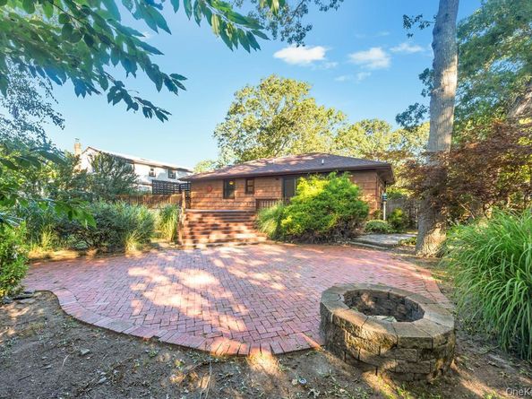 28 Beacon Street, Shirley NY 11967