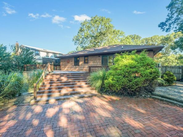 28 Beacon Street, Shirley NY 11967