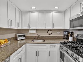 10 Stewart Place 3FE, White Plains NY 10603