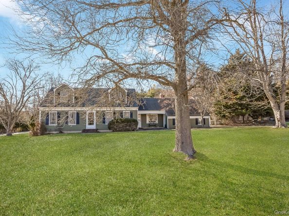 43 Farm Road N, Wading River NY 11792