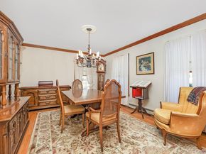 43 Farm Road N, Wading River NY 11792