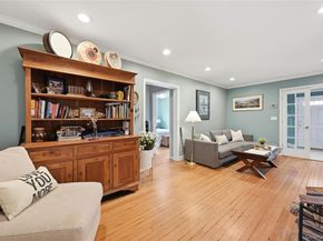 21 King Street, Hampton Bays NY 11946