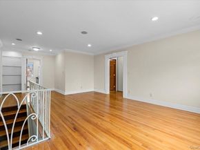 87-18 Marengo Street 2B, Hollis NY 11423