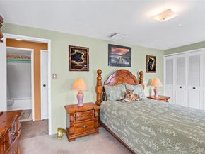 8 Sharpsburg Court, Coram NY 11727