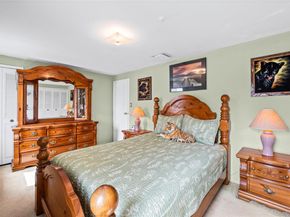 8 Sharpsburg Court, Coram NY 11727