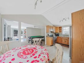 6 Cedar Oaks Avenue, Farmingville NY 11738