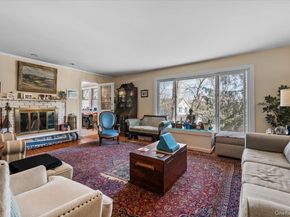 41 Lakeside Drive, Centerport NY 11721