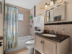 41 Lakeside Drive, Centerport NY 11721