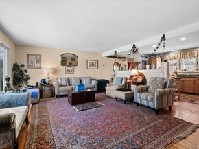 41 Lakeside Drive, Centerport NY 11721