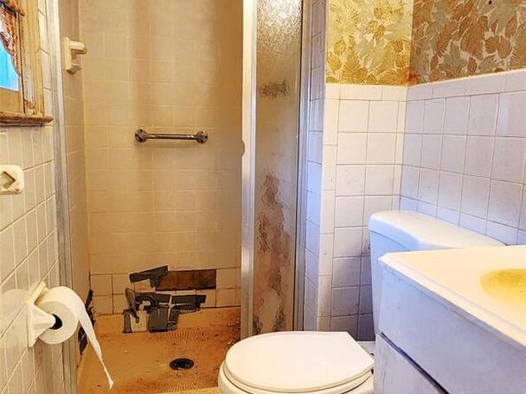 90-04 159th Avenue, Howard Beach NY 11414