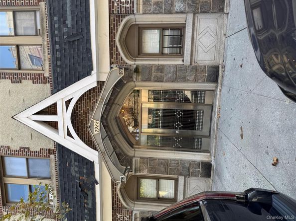 2922 Barnes Avenue 6D, Bronx NY 10467