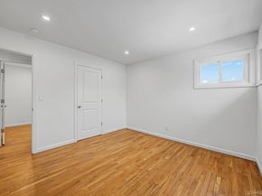 18 Oakdale Place, Massapequa Park NY 11762