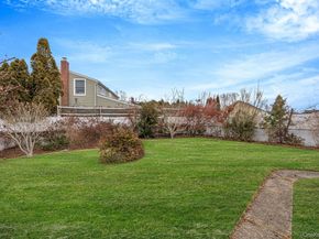 18 Oakdale Place, Massapequa Park NY 11762