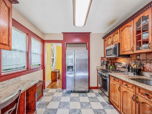 128 Winding Street, Huntington Station NY 11746