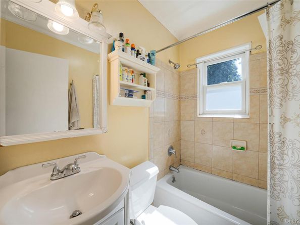 128 Winding Street, Huntington Station NY 11746