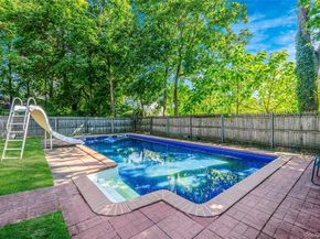 128 Winding Street, Huntington Station NY 11746