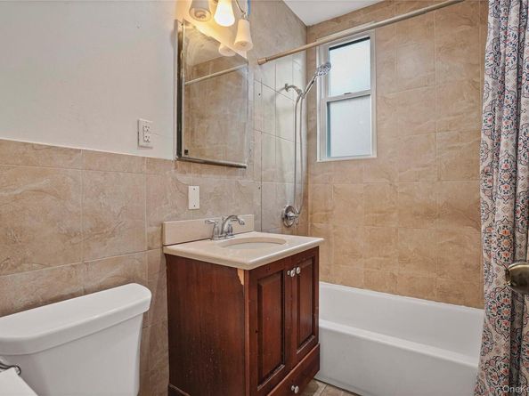 72-07 73 Street, Glendale NY 11385