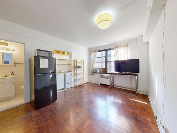 98-34 63rd Drive 6GG, Rego Park NY 11374