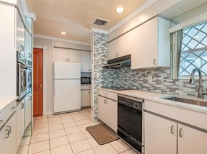 6 Linden Street, Selden NY 11784