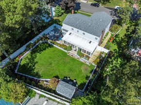 6 Linden Street, Selden NY 11784