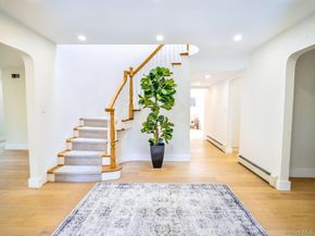 18 Durham Drive, Dix Hills NY 11746