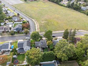 9 Flint Lane, Jericho NY 11753