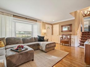 9 Flint Lane, Jericho NY 11753