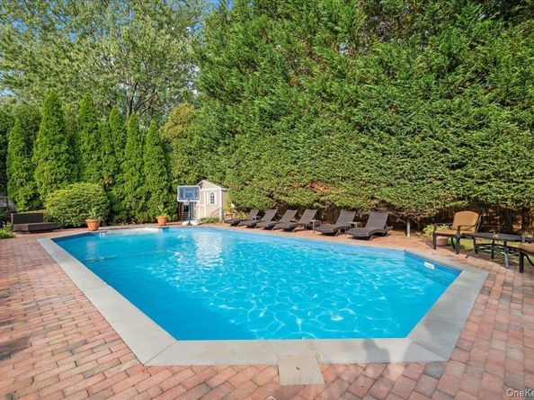 9 Flint Lane, Jericho NY 11753
