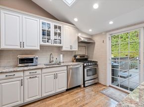 9 Flint Lane, Jericho NY 11753