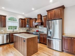 470 Argyle Road, Mineola NY 11501