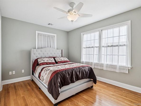 470 Argyle Road, Mineola NY 11501