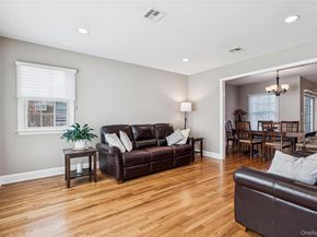 470 Argyle Road, Mineola NY 11501