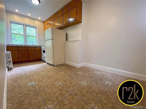 63-88 Wetherole Street, Flushing NY 11374