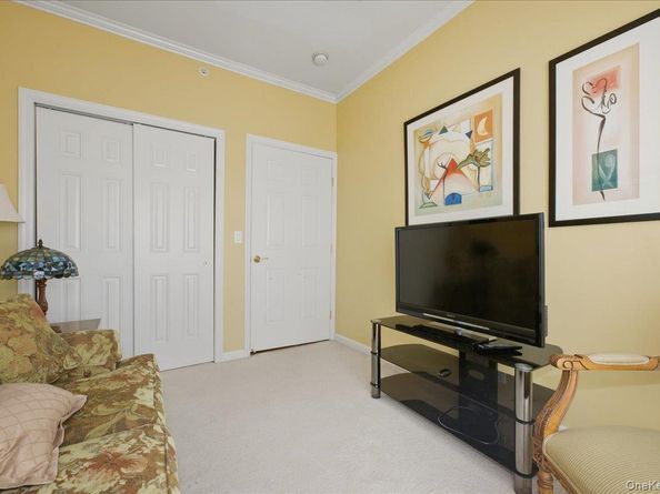 383 Summer Court, East Meadow NY 11554